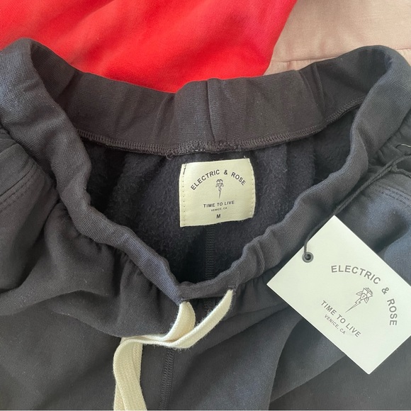 ELECTRIC & ROSE 🖤💜❤️  Abbot Kinney Sweatpant in Onyx, Port, & Cherry - Picture 5 of 8